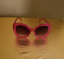 Load image into Gallery viewer, Pretty In Pink
